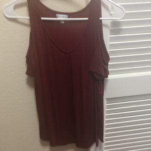 Shoulder bearing shirt
